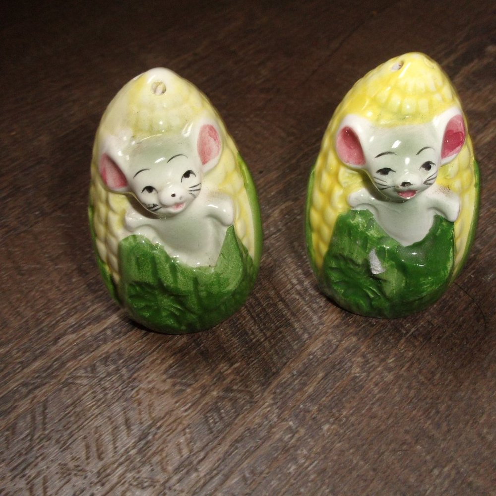 Salt pepper shakers Brinn's corn cob 3d mouse mice
